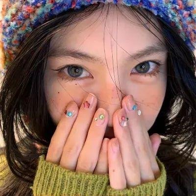 淡蓝琥珀